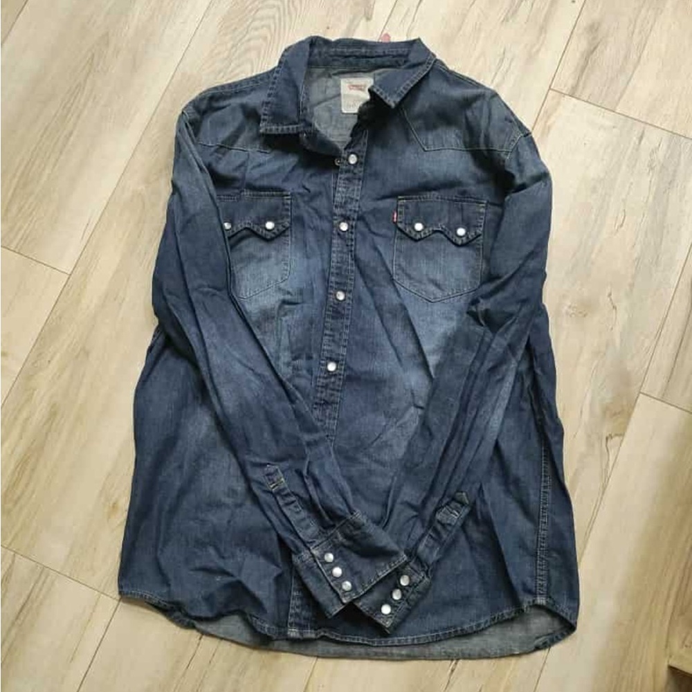 Levi’s pearl snap‎ Denim shirt